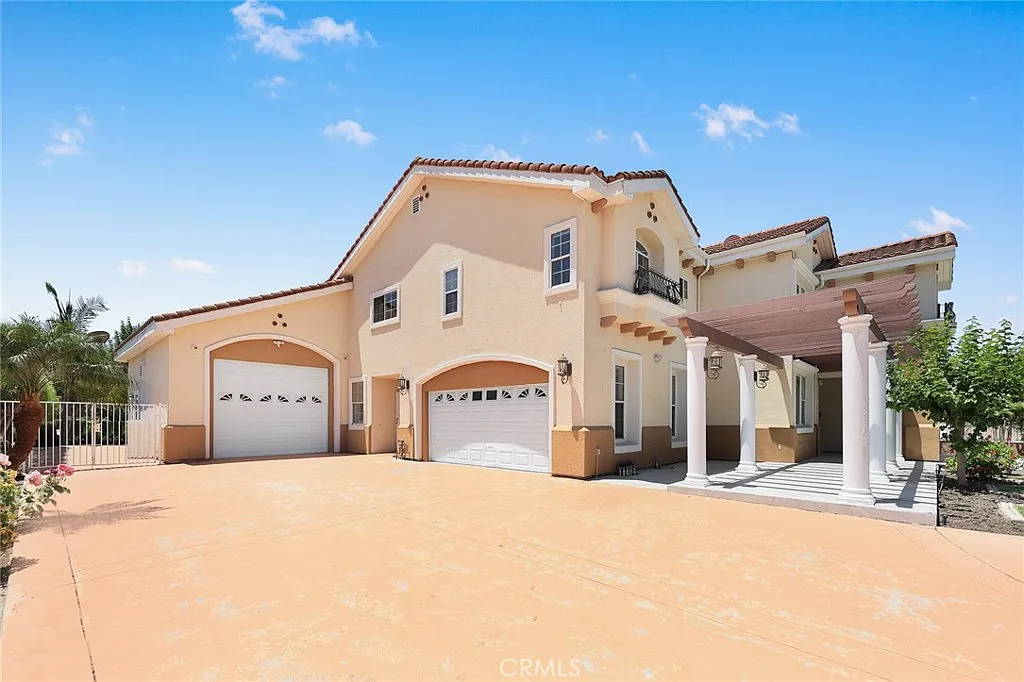 6 bed, 10.0 bath, 4398 sqft, $6,500 — Photo 3