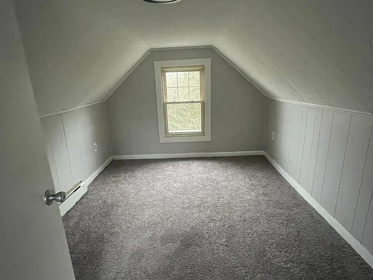 607 E Broad St #2 — Photo 16