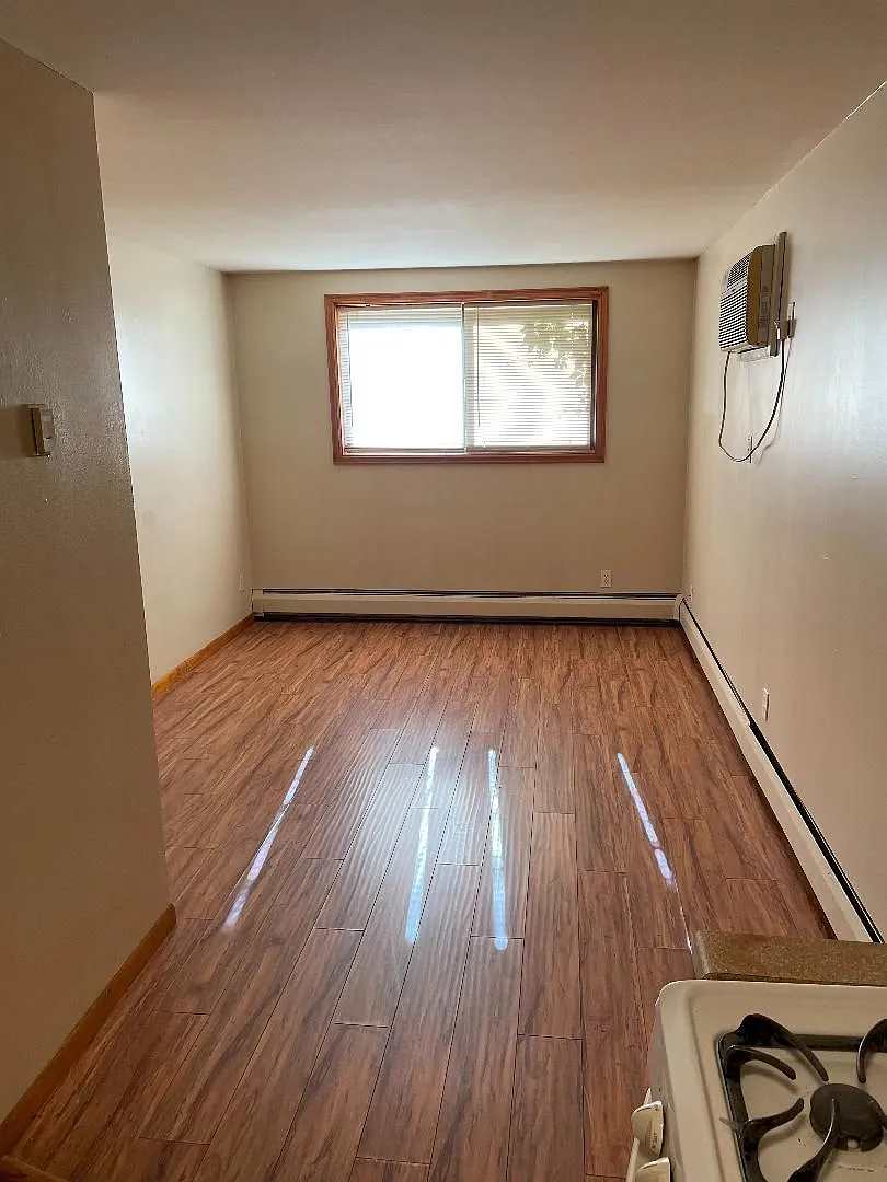 2612 LLC — Photo 3