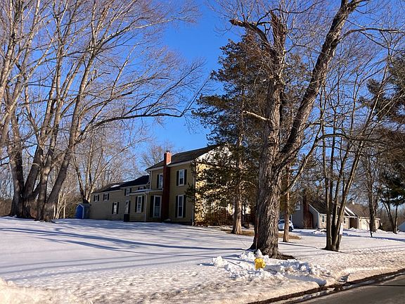 3rd image of 336 Boston Neck Rd