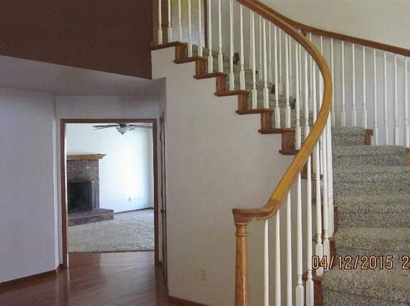 4th image of 926 Willowood Ct