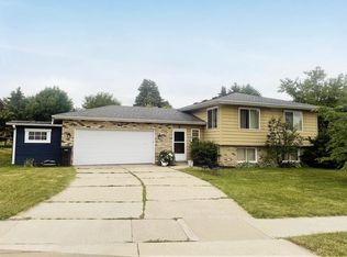 7121 Companion Ln, Middleton, WI 53562