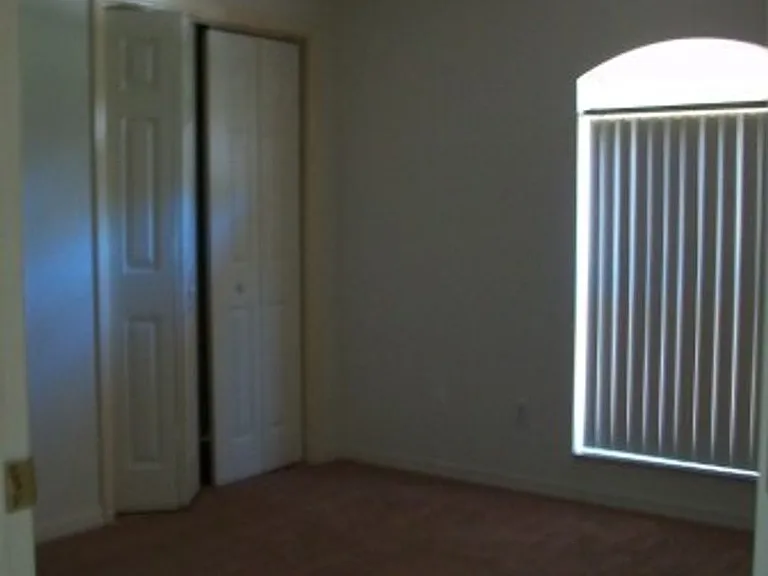 1471 E Saint James Loop — Photo 9