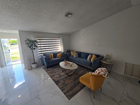 4th image of 2770 NW 51st Terrace