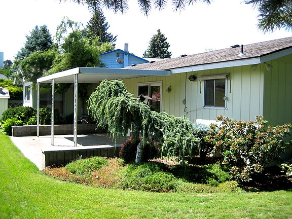 2nd image of 526 Dayton Dr