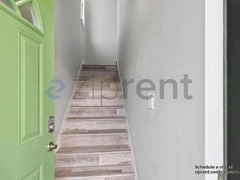 6022 Telegraph Ave — Photo 3