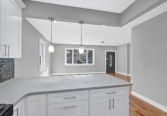 4th image of 119-20 192nd St #1
