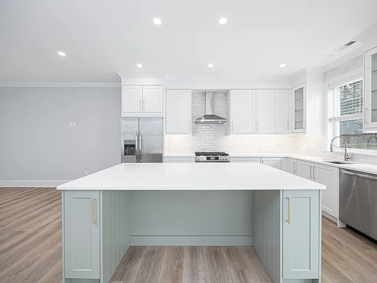 6 Edgewood St — Photo 9