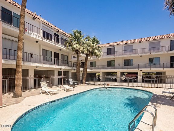 2nd image of 571 Burkemo Ln APT 5