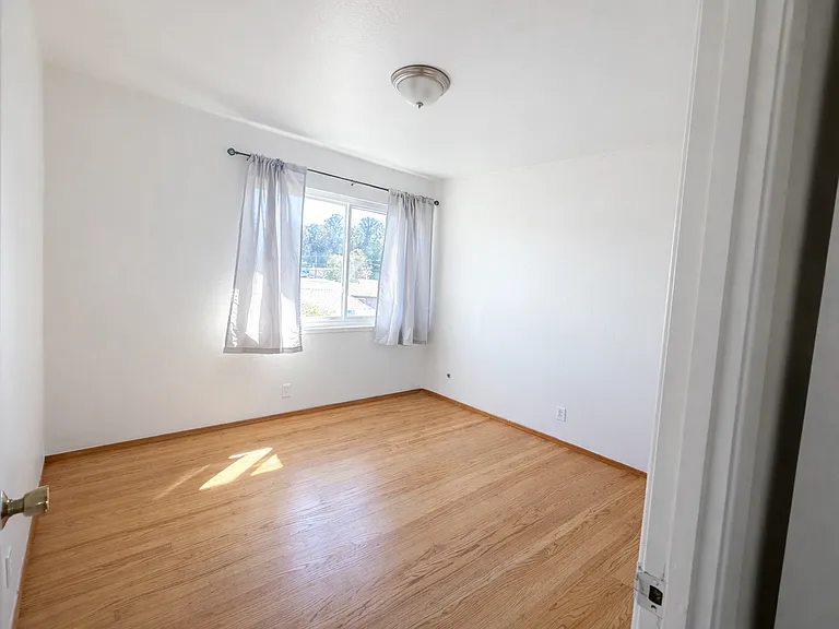 5122 Potrero Ave — Photo 17