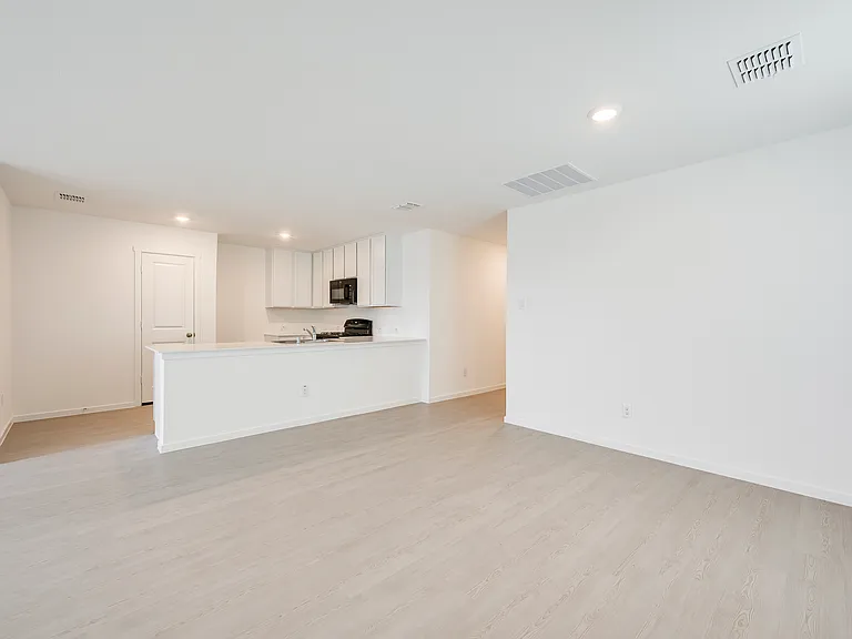 4945 Draper Ridge Dr — Photo 5