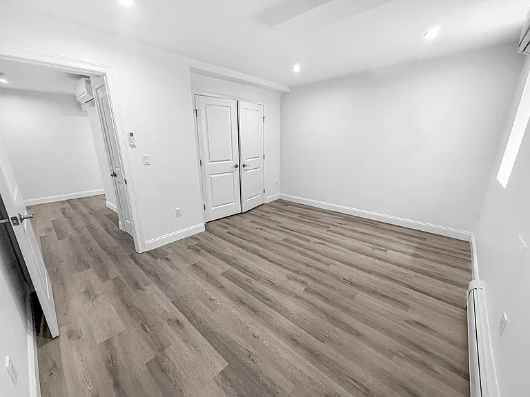 54 Broad Ave #D3 — Photo 7