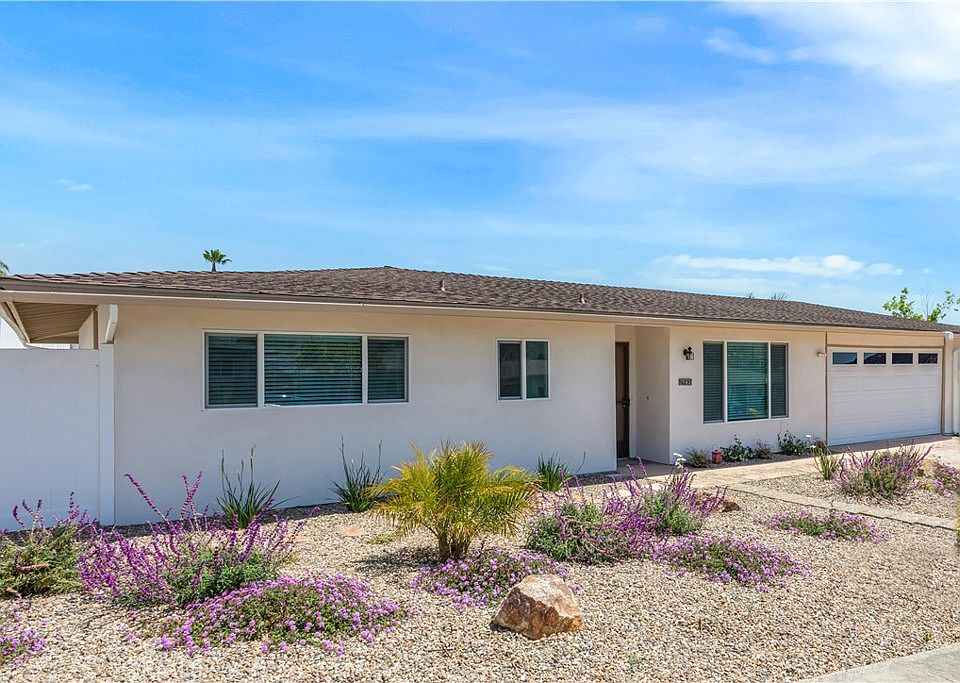 1st image of 1704 La Tierra Ln