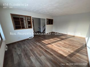 656 Elizabeth Ln, Sun Prairie, WI 53590