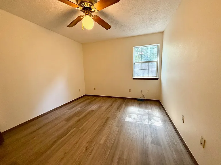 3202 Barley Ct — Photo 10