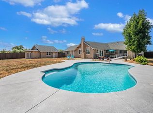 144 Ursuline Rd, Santa Rosa, CA 95403