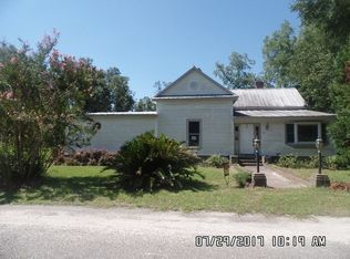 126 Society St, Luray, SC 29932