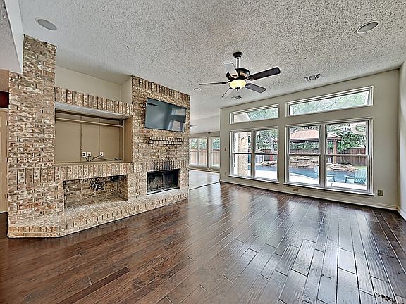 2nd image of 4333 Kenwood Dr