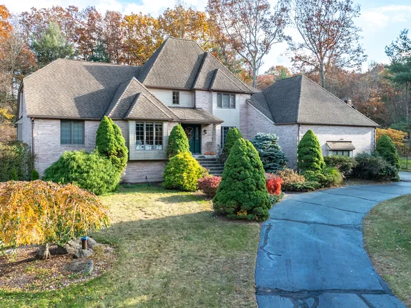 44 Tania Drive, Manchester, CT 06040