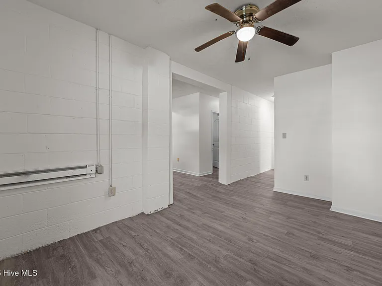 700 2nd Ave #A — Photo 15