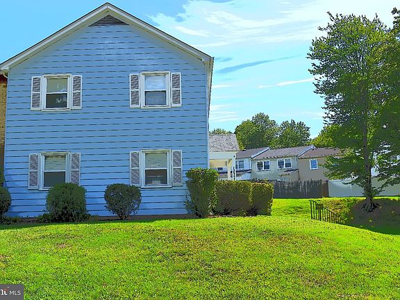 2nd image of 12547 Woodstock Dr E