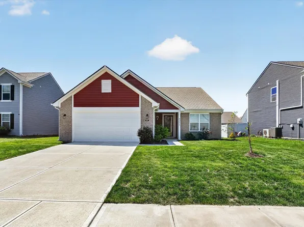 3271 Sand Walk Dr, Kokomo, IN 46902