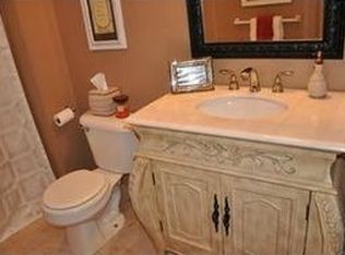 1232 NE Cardinal Dr, Blue Springs, MO 64064