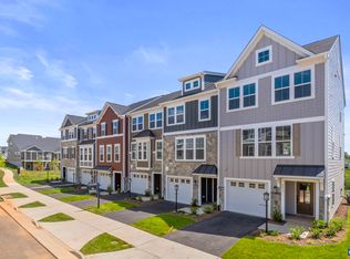 286 Gibraltar Dr, Waynesboro, VA 22980