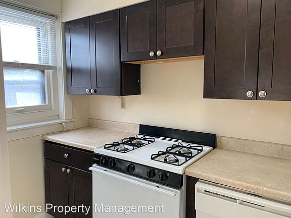 4th image of 719 E Knapp St APT 43