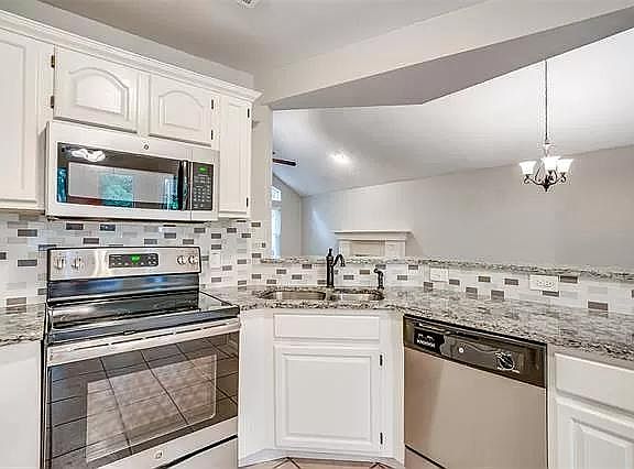 3rd image of 7717 Driftwood Ct