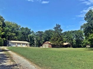 18776 W 880th Rd, Tahlequah, OK 74451