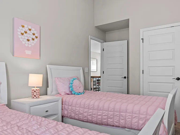 1540 Carriage Ridge Dr — Photo 33