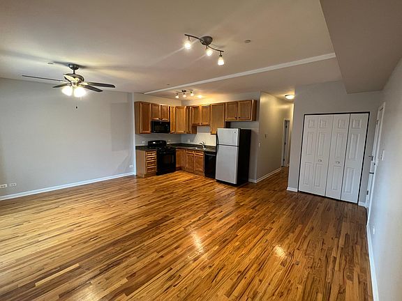 3rd image of 111 S Marion St #3C