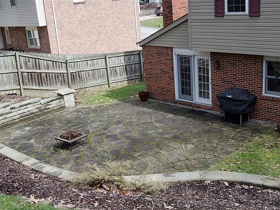 3rd image of 625 Westchester Dr