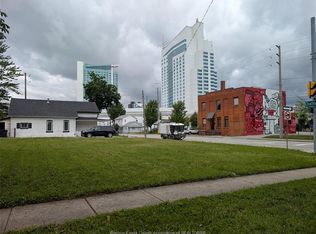 585 Chatham St E, Windsor, ON N9A 2X2