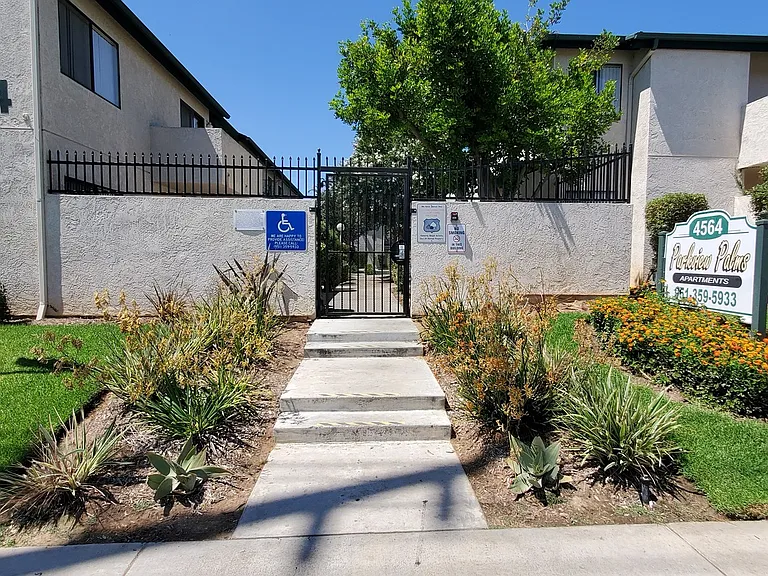 Parkview Palms Apartments- Riverside, CA — Photo 93