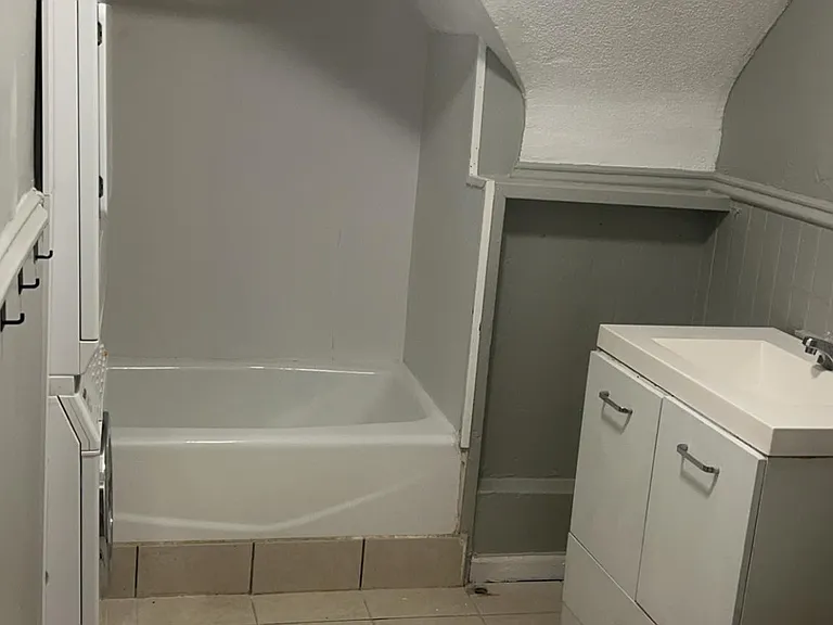 1159 Bush Ave — Photo 29