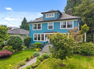 922 5th St, New Westminster, BC V3L 2Y4