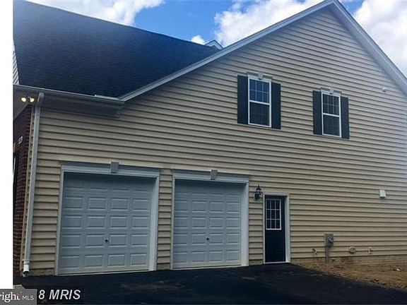 2nd image of 6926 Trident Ct