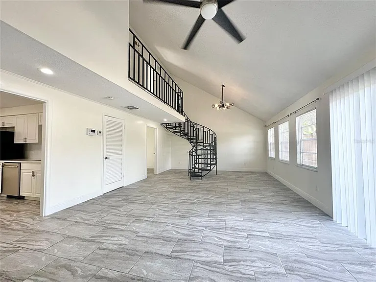 122 S Bulova Dr — Photo 22