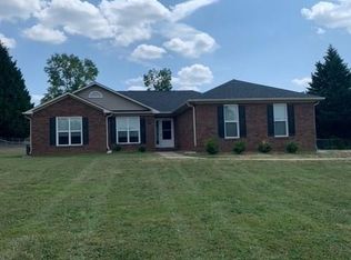 145 Parris Ridge Dr, Boiling Springs, SC 29316