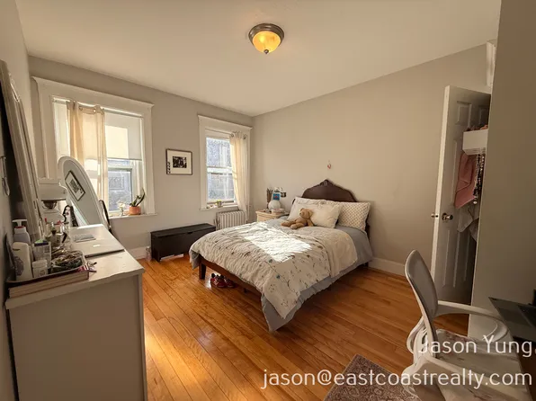 231 South St #230-3, Jamaica Plain, MA 02130