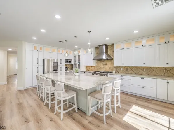 8224 Sawmill Falls St, North Las Vegas, NV 89085