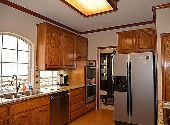 5th image of 850 Kingwood Ct