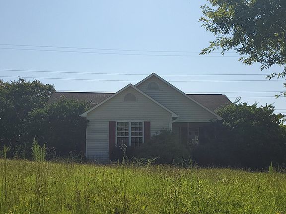 2nd image of 223 Queensbury Way