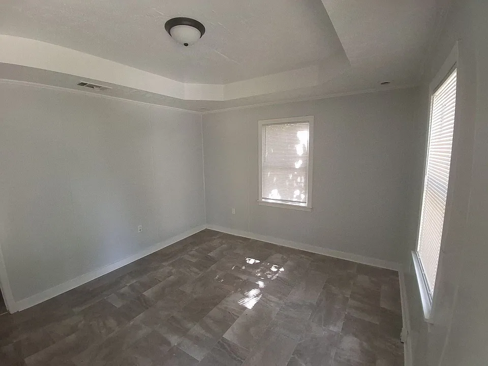4274 Lynda St