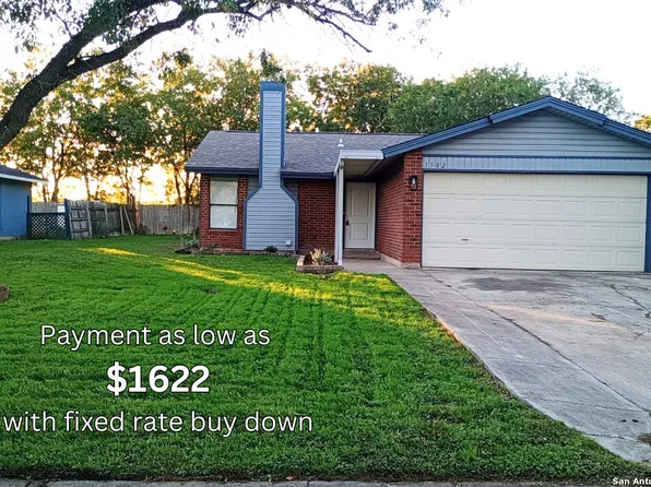 3502 BUZZ ALDRIN DR, San Antonio, TX 78219