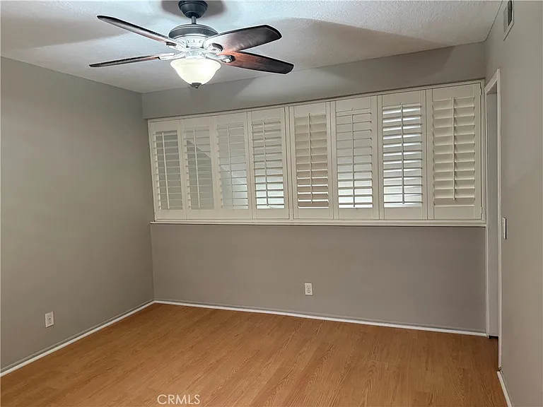 22181 Summit Hill Dr #28 — Photo 9