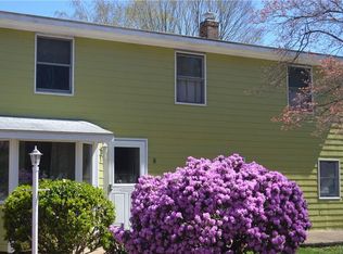 8 Old North Rd, Coventry, RI 02816