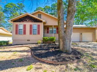 12618 Valleywood Dr, Little Rock, AR 72211